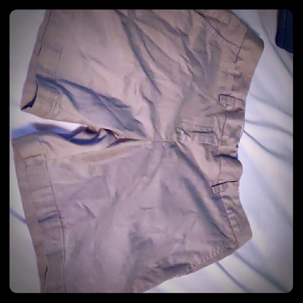 Mid rise tan petite shorts